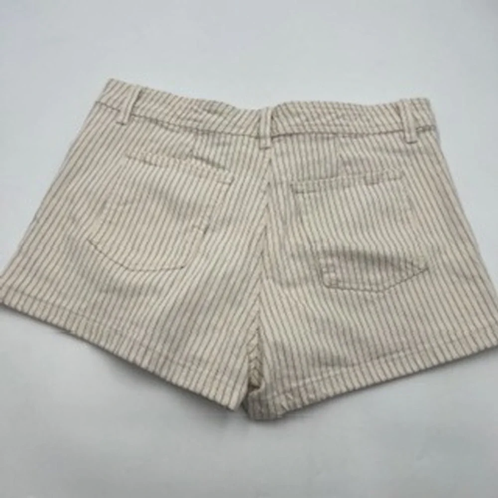 Universal Thread sailor shorts classic‎ cream and navy pinstripe patter size 16